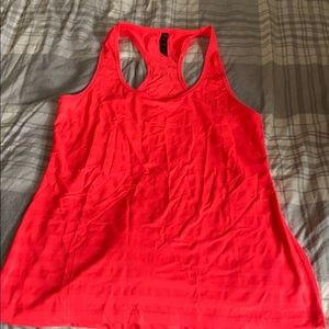 Women’s running tank